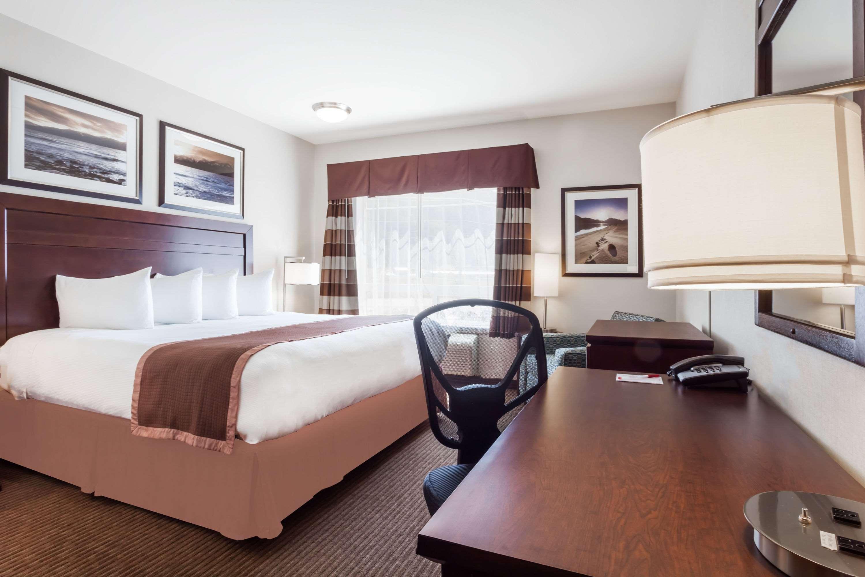 Ramada By Wyndham Creston Hotel Luaran gambar